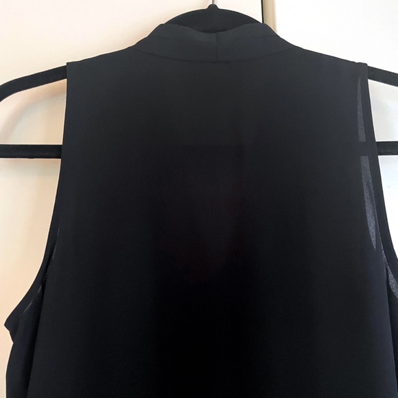 Vince Camuto Black Sleeveless Blouse SIZE: XS - Picture 6 of 7